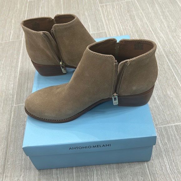 NWT Antonio Melani Ankle Boots - Picture 2 of 10